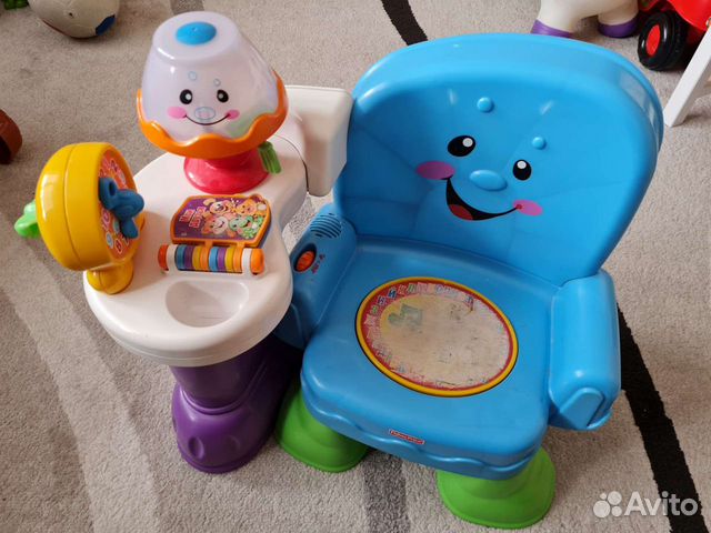 Музыкальный стульчик fisher price