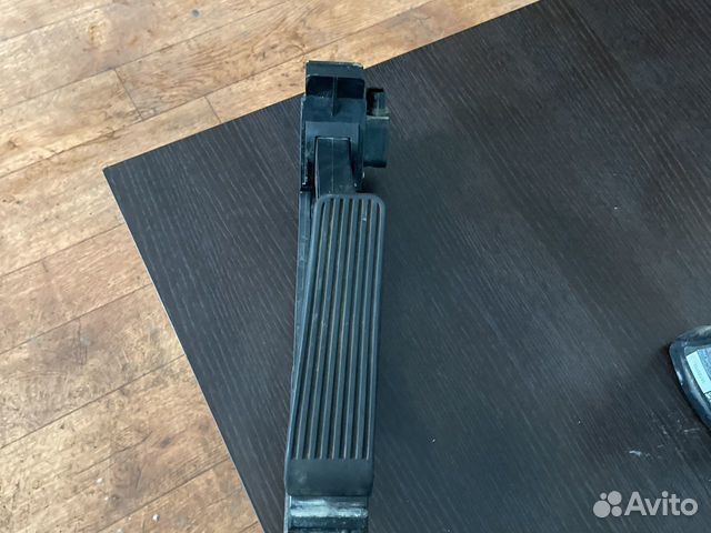 Электронная педаль газа Mercedes-Benz