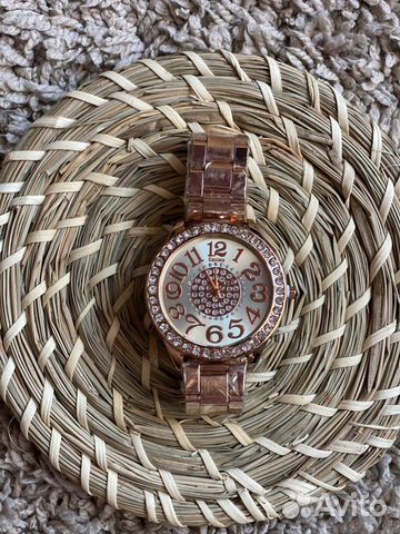 Часы новые