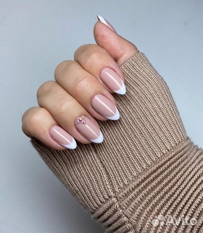 Приглашаем моделей на маникюр,педикюр,наращивание