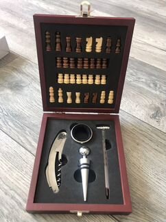 Подарочный набор с полем для игры в шахматы