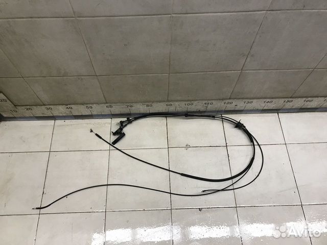 Трос открывания капота Duster 2012