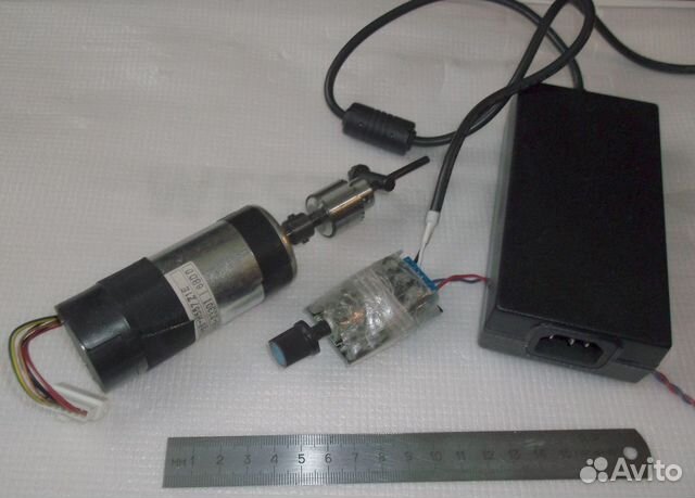 Ручная мини дрель