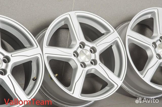 Лот UP27140725 Фирменные 17-е диски AGA finger