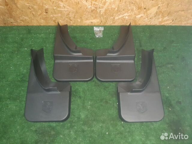 Dodge RAM 2009-2018 брызговики комплект