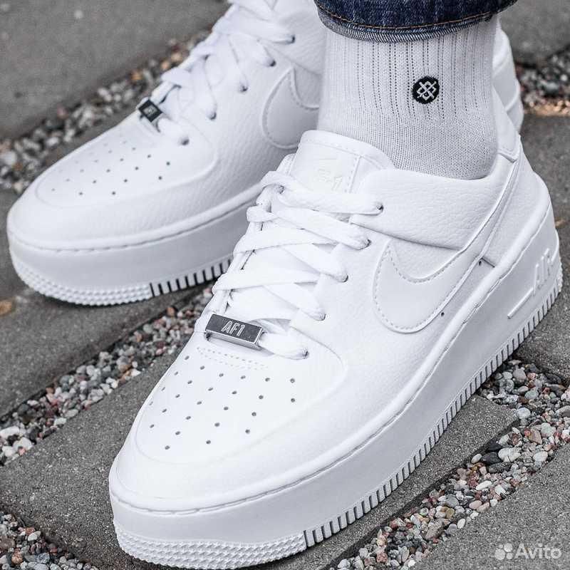 Nike Air Force 1 Sage Low