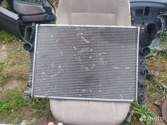 Радиатор Mercedes W211 2008г 3.5 M272 АКПП