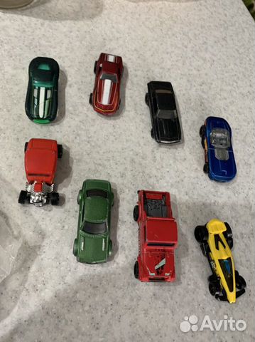Машинки металлические Hotwheels и welly