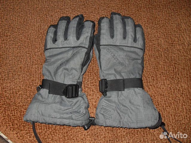 Горнолыжные перчатки