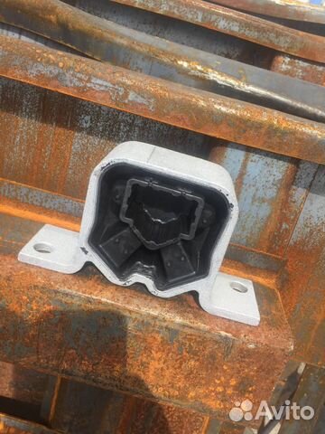 Правая опора двигателя Vesta,Largus,Xray,renault