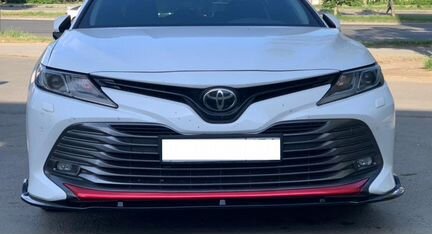 Накладка переднего бампера Toyota Camry V70