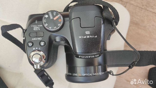 Зеркальный фотоаппарат Fujifilm FinePix S1600