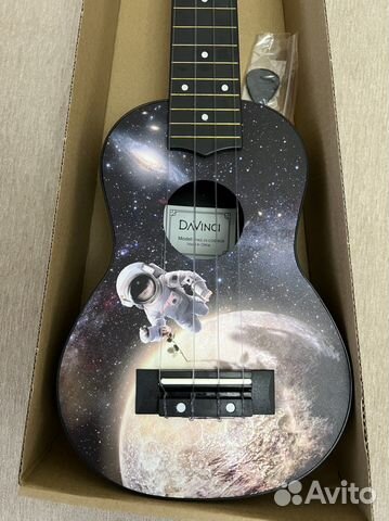 Укулеле новая сопрано, космос и чёрные