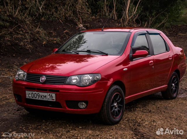 Лобовое стекло Fiat Albea