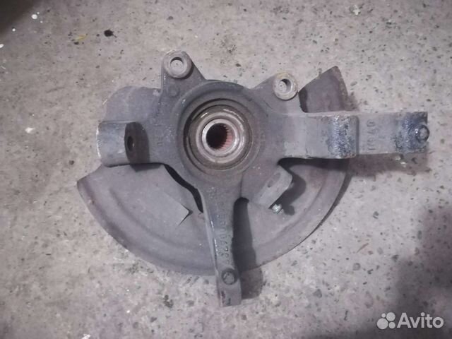 Кулак поворотный Kia Rio 3, Hyundai Solaris 1