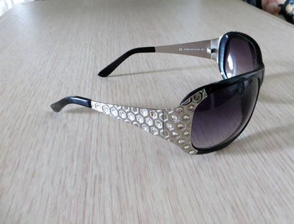 Солнцезащитные очки