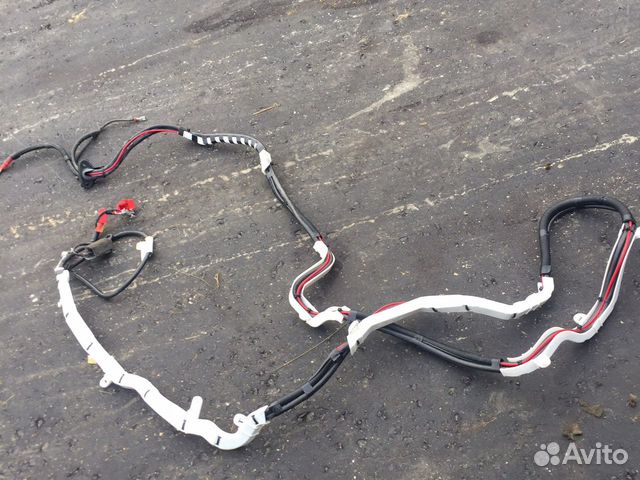 Плюсовой кабель на volvo XC 90