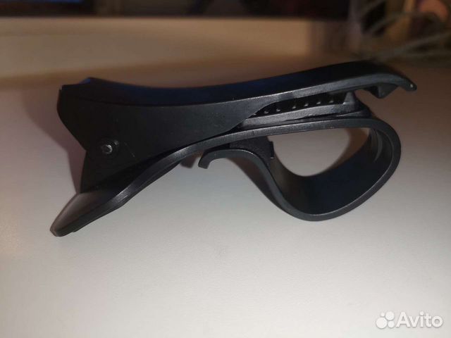 Держатель для телефона в машину на торпеду