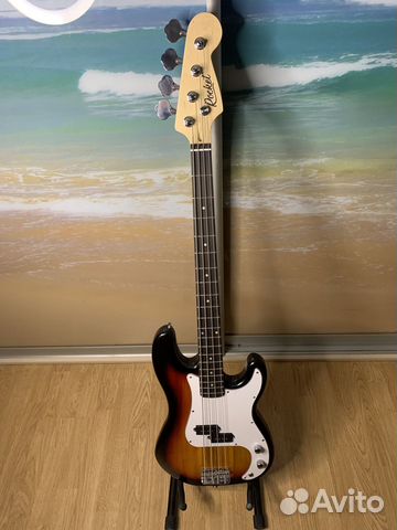 Бас гитара Fender Style с чехлом (Новая)
