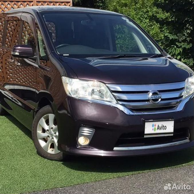 Nissan Serena 2011