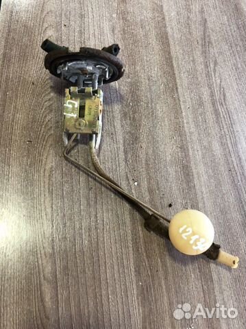 Датчик уровня топлива golf1 1.6