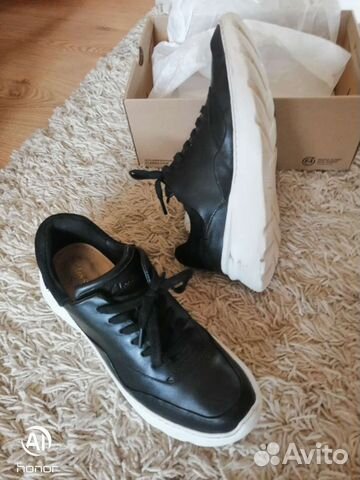 Кроссовки женские 40 размер оригинал бу