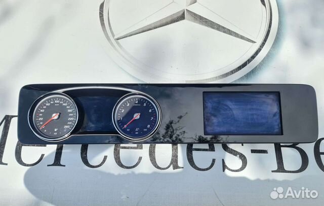 Щиток приборов Mercedes W213