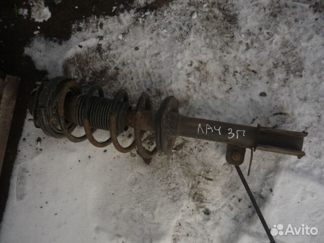 Задняя правая стойка Лачетти седан