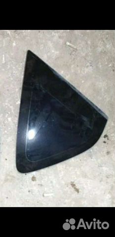 Форточка правая Мазда 3 BK