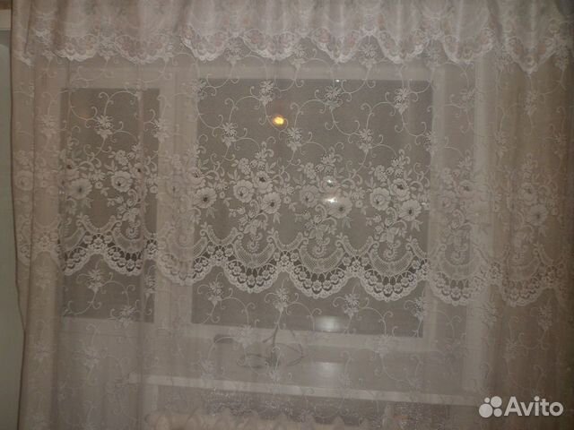 Домашний скарб : мебель, посуда, предметы обихода