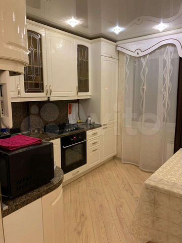 2-к. квартира, 56 м², 3/9 эт.