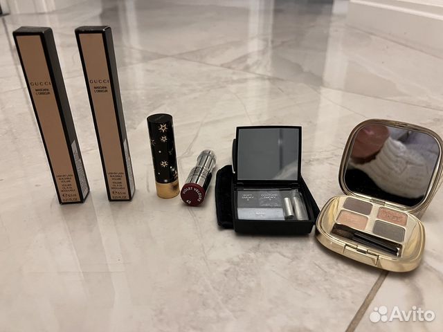 Gucci помада золотая + красная