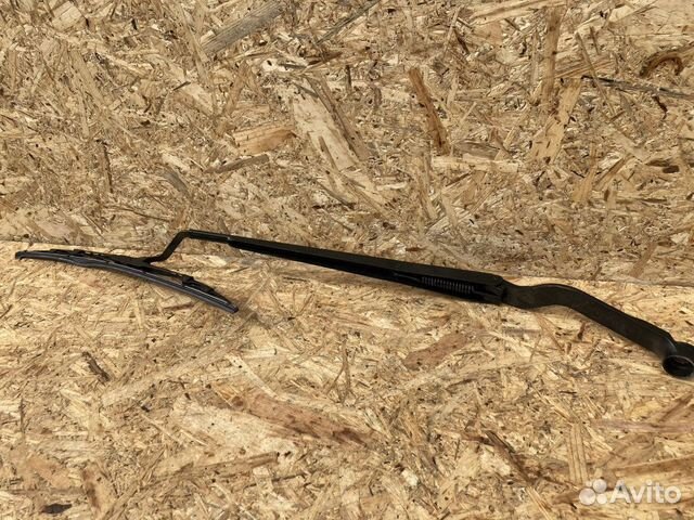 Поводок стеклоочистителя Maserati Quattroporte 5