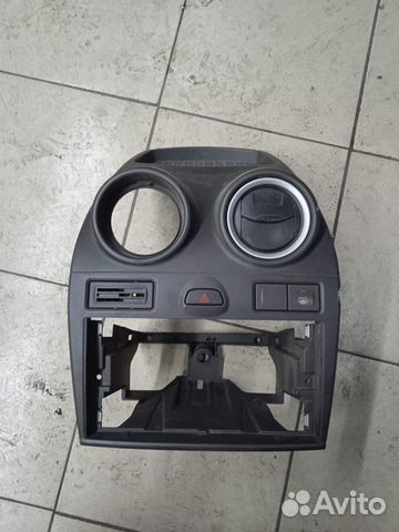 Консоль центральная ford fiesta 2001-2008