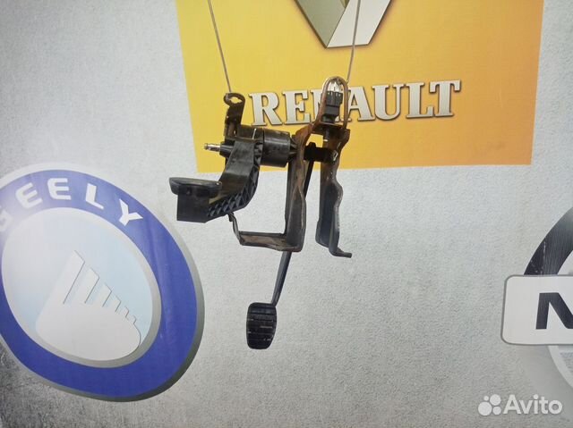 Педальный узел Педаль Renault duster