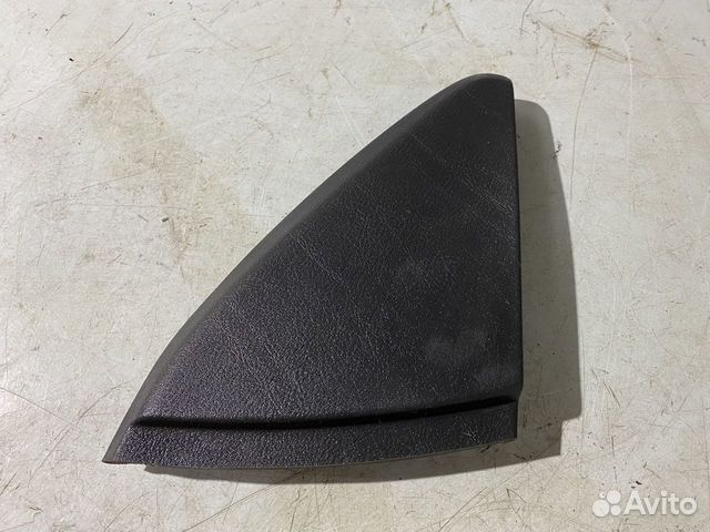 Накладка торпедо правая BMW 7 series E38 iL