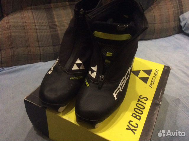 Ботинки лыжные, палки, лыжи и чехлы