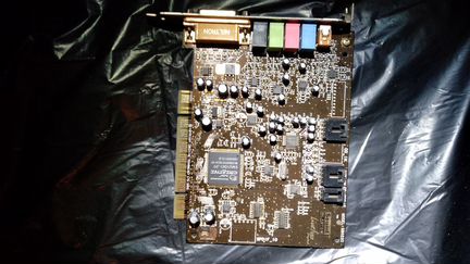 Звуковая карта Creative Sound Blaster SB0220