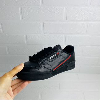 Adidas Continental
