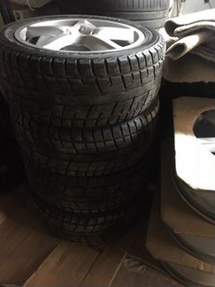 Зимние нешиповнные колеса 275/45/20r