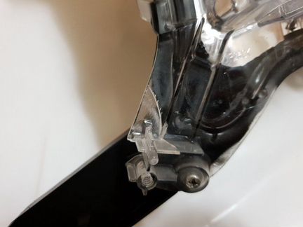 Фара левая Toyota Land Cruiser 200