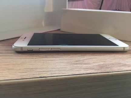 Телефон iPhone