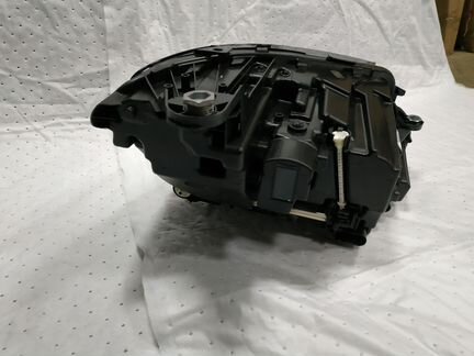 Мерседес 213 фара