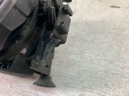 Фара противотуманная передняя правая Renault Logan