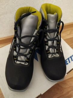 Лыжные ботинки 36р