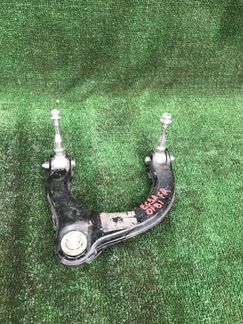 Рычаг подвески передний правый верхний Mitsubishi