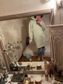 Платье-свитшот мятного цвета