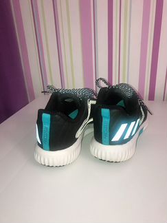 Беговые кроссовки Adidas