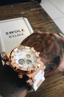 Наручные часы из США Swole O’Clock