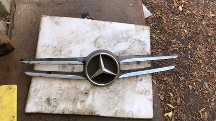 Решетка бампера Mercedes c-class w205